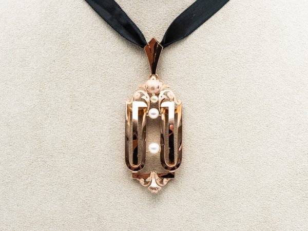 Mesure et art du temps - 18 Karat Rose Gold Pendant with 3 Fine Pearls. Perles de cultures - Or Rose - Pendentifs - Collier