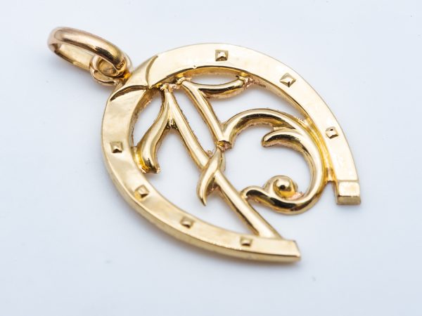 Mesure et art du temps - Yellow Gold Pendant Lucky Charm Horse