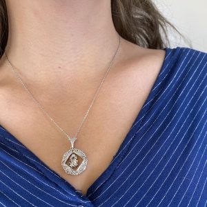 Mesure et art du temps - Necklace Geometric Pendant 18 Carat White Gold with Diamonds and Articulated Dia. Bijoutier - Joaillier - France - Vannes