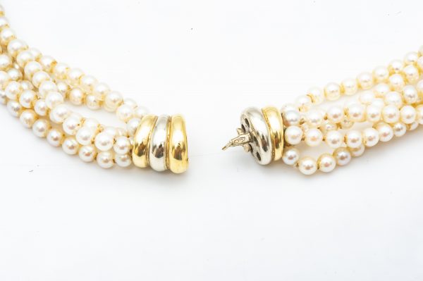 Mesure et art du temps - 6 Row Cultured Pearls Necklace with 18K Yellow and White Gold Clasp. Bijoutier - Joaillier - Horloger - France - Vannes - Morbihan