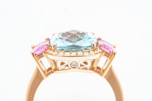 Mesure et art du temps - Mesure et art du temps - 18 Carat Yellow Gold Topaz, Pink Sapphire and Diamond Ring. Bijoutier - Joaillier - Horloger - France - Vannes - Jewelrys - Precious Stones