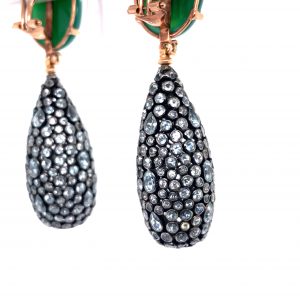 Mesure et art du temps - Mesure et art du temps - Green Agathe, Sapphires and blue topaz cabochon earrings in 18k yellow gold Green agate cabochon length 1,9 cm width 1,5 cm Sapphires brilliant cut Blue topaz set in various shapes
