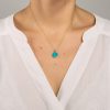 Mesure et art du temps - Bring color to your life ! EVER, a range of natural stones and original and graphic shapes. We play with colors, we associate them, we wear them in accumulation ... for a colorful life ! necklace 18 carat pink gold and turquoise, 43 cm size of the pattern : 11 mm